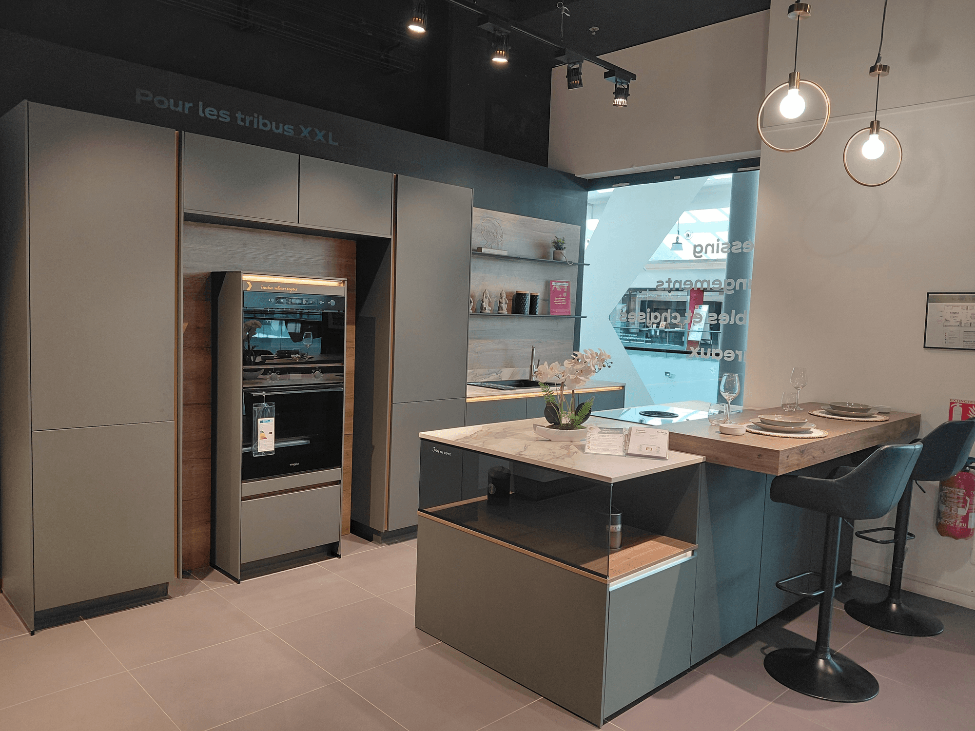 CUISINE D EXPOSITION VERT MINERAL