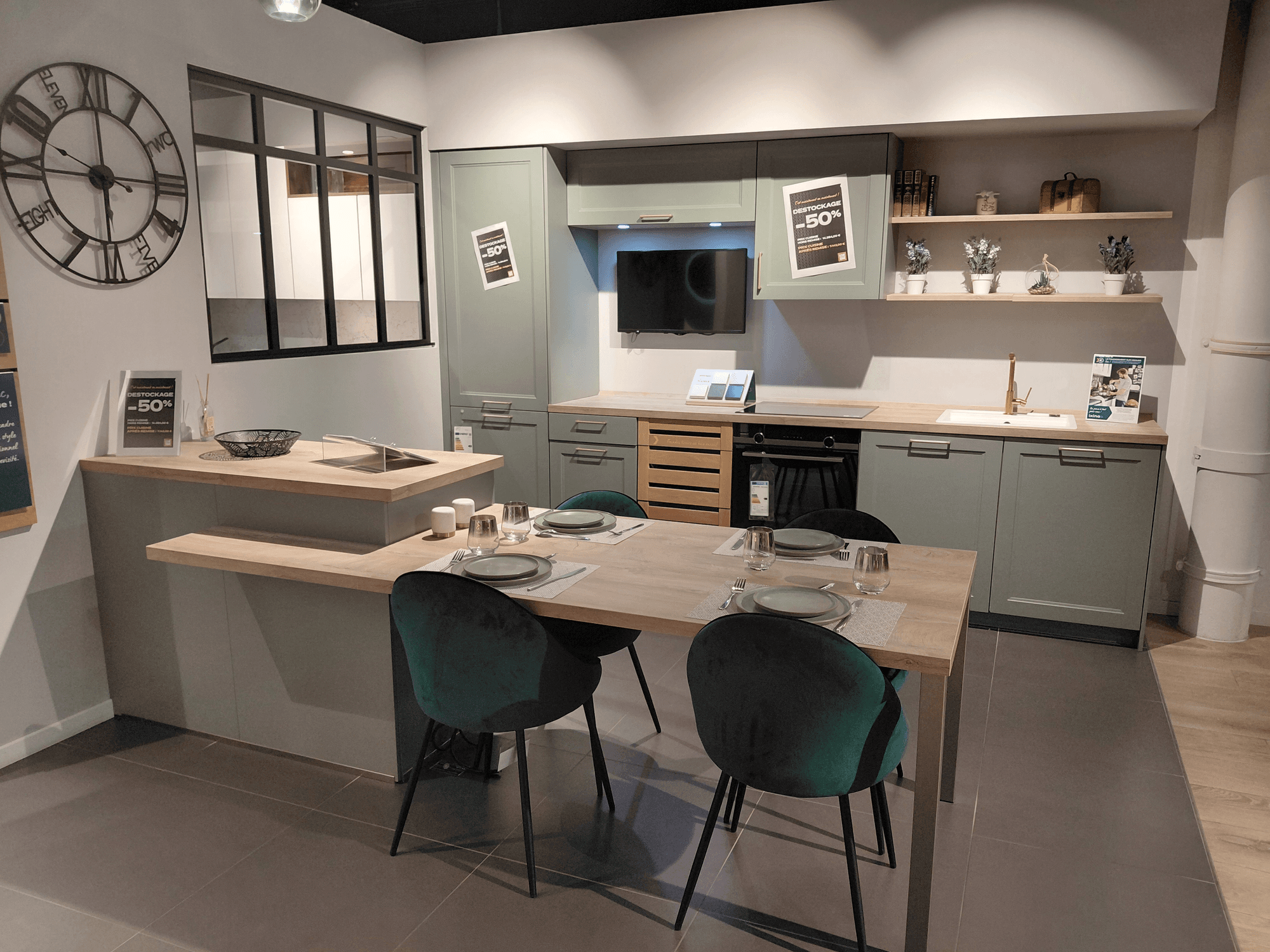 CUISINE D EXPOSITION DELIA ROSEAU